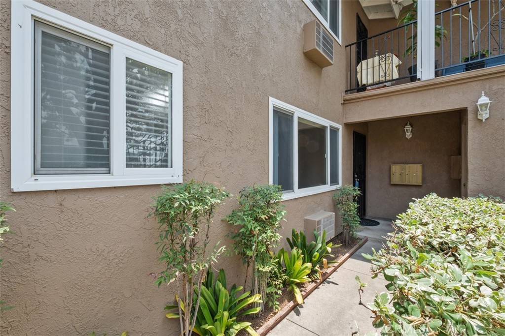 11782 Garden Grove Boulevard