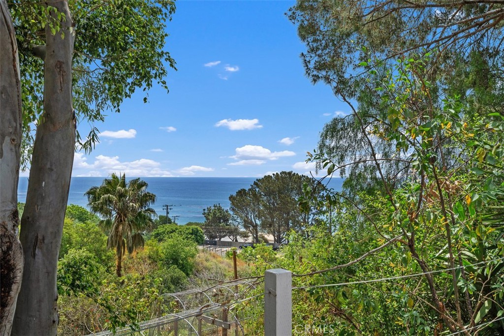27353 Pacific Coast Highway