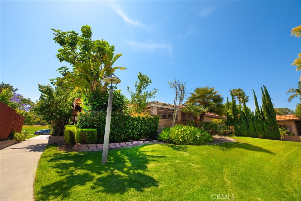 23356 Via San Miguel