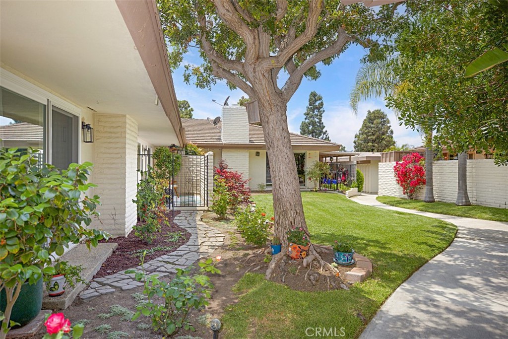 27121 Via Chiquero C