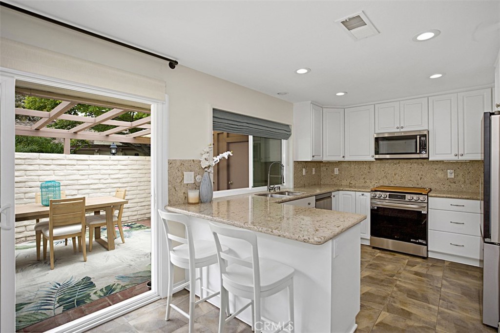 27121 Via Chiquero C