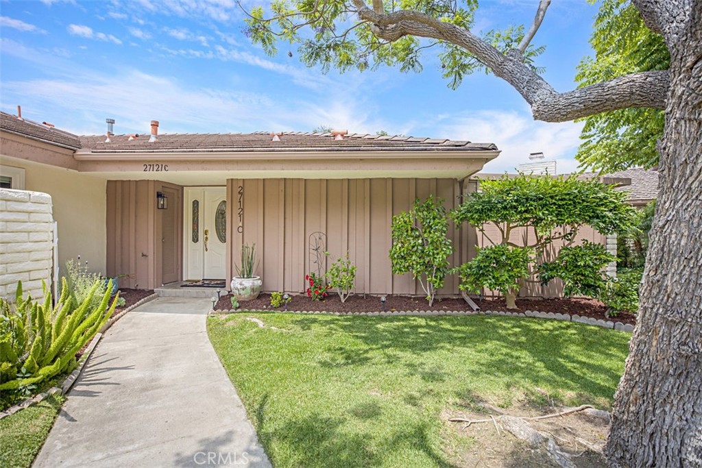 27121 Via Chiquero C