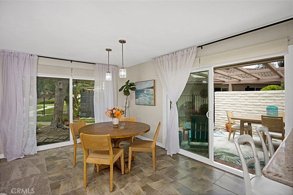 27121 Via Chiquero C