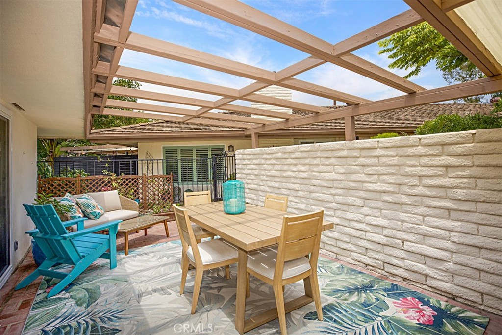 27121 Via Chiquero C