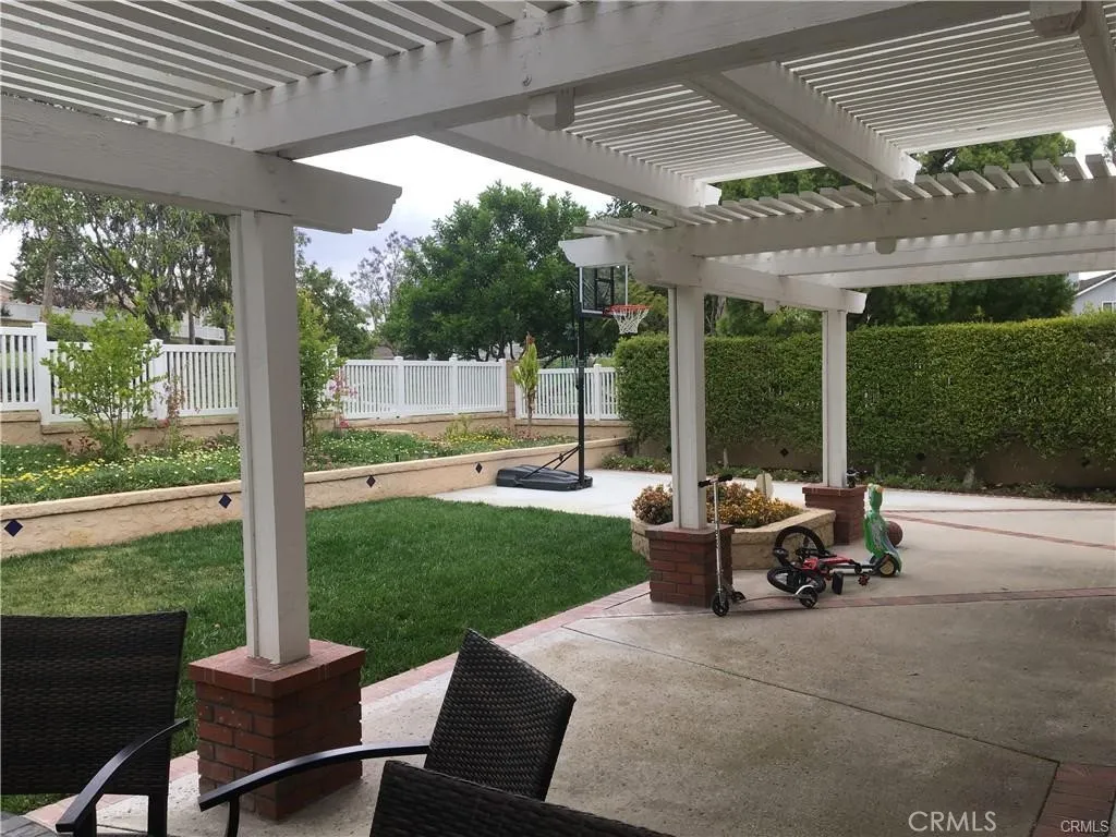 17365 Summer Oak Place
