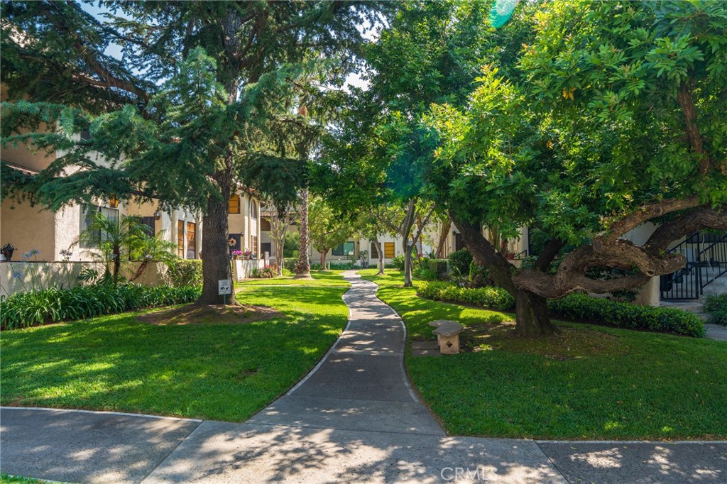 400 S Flower Street 170