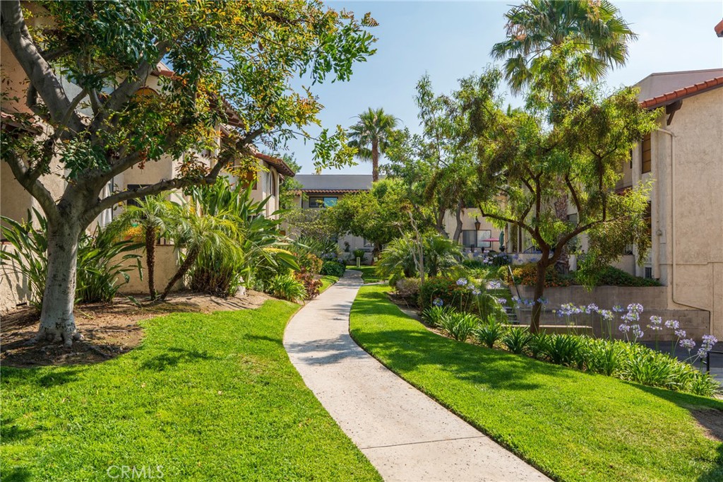 400 S Flower Street 170