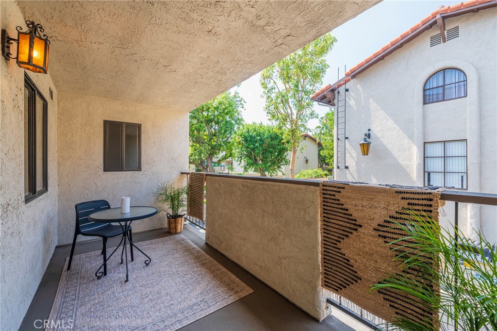 400 S Flower Street 170