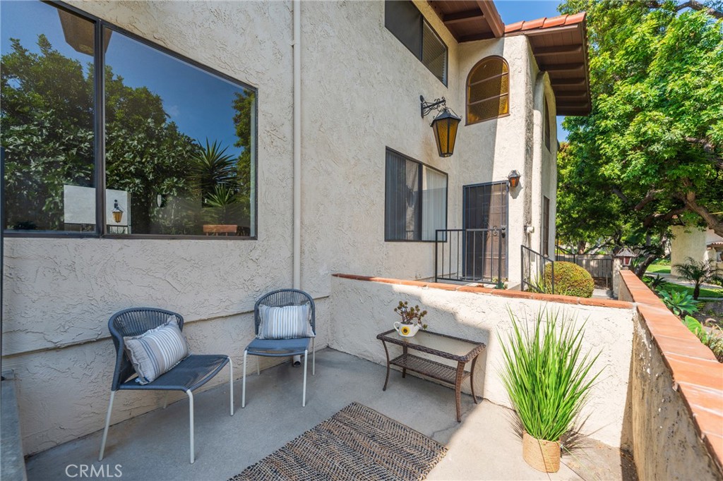 400 S Flower Street 170