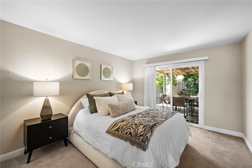 18452 Tamarind Street