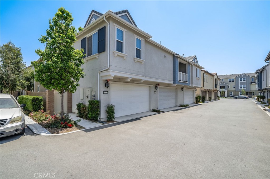 7452 Desert Holly Street