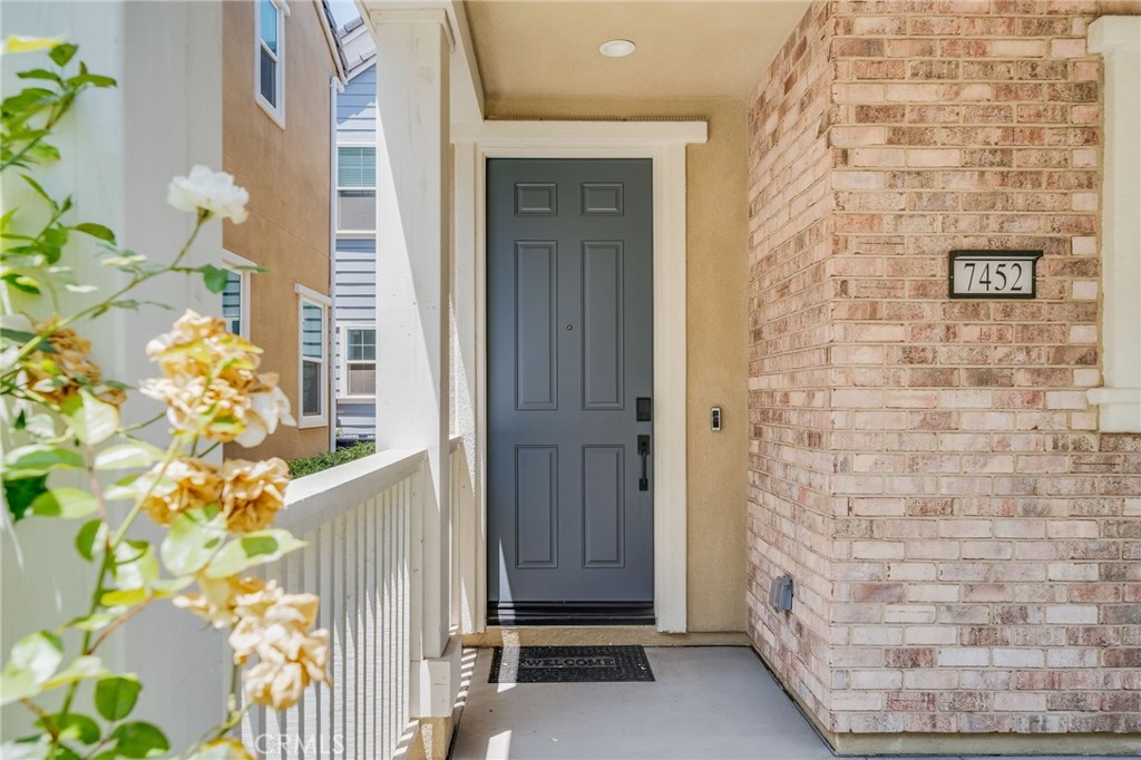 7452 Desert Holly Street