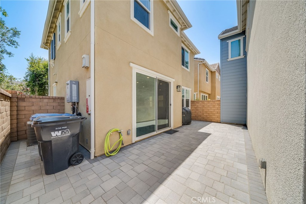 7452 Desert Holly Street