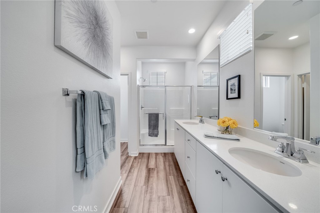 7452 Desert Holly Street