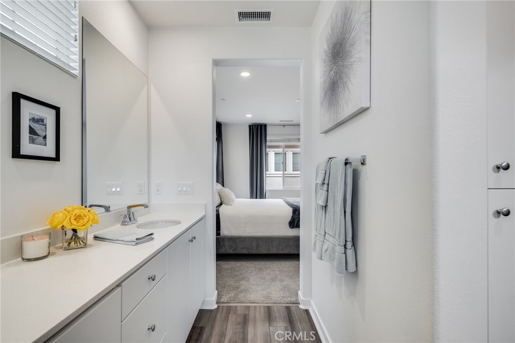 7452 Desert Holly Street