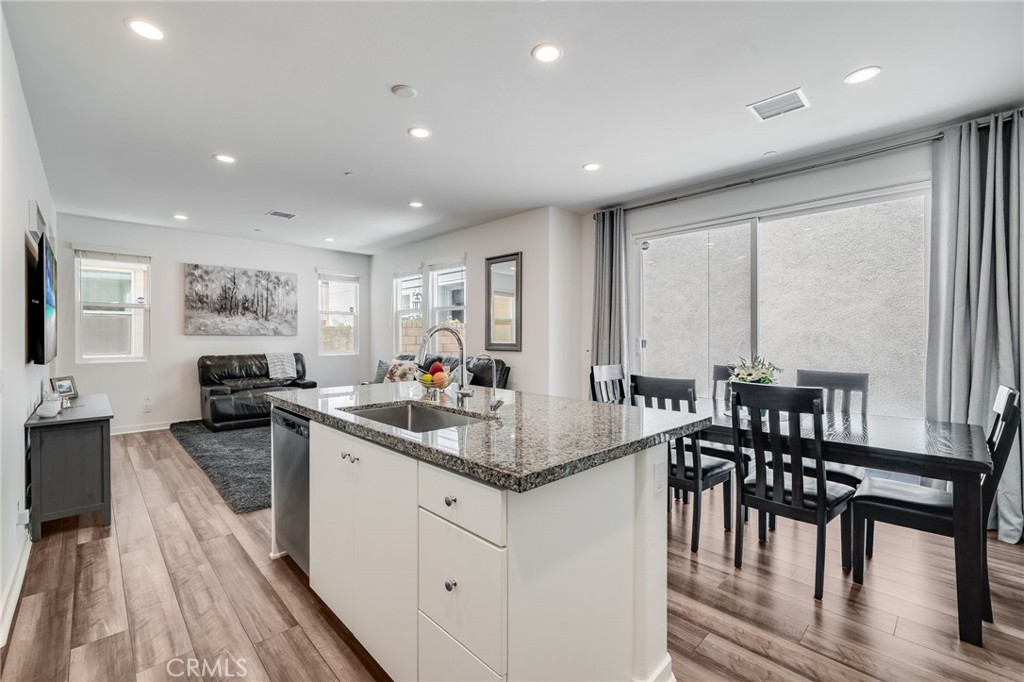 7452 Desert Holly Street