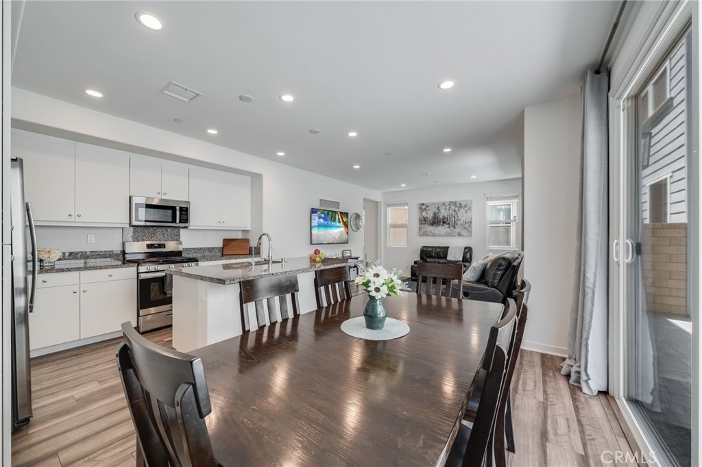 7452 Desert Holly Street