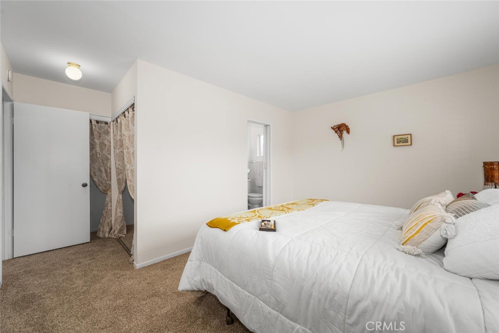 6272 Hooker Drive