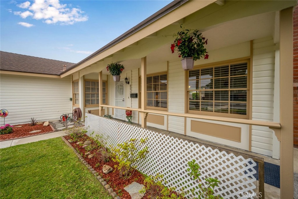 6272 Hooker Drive