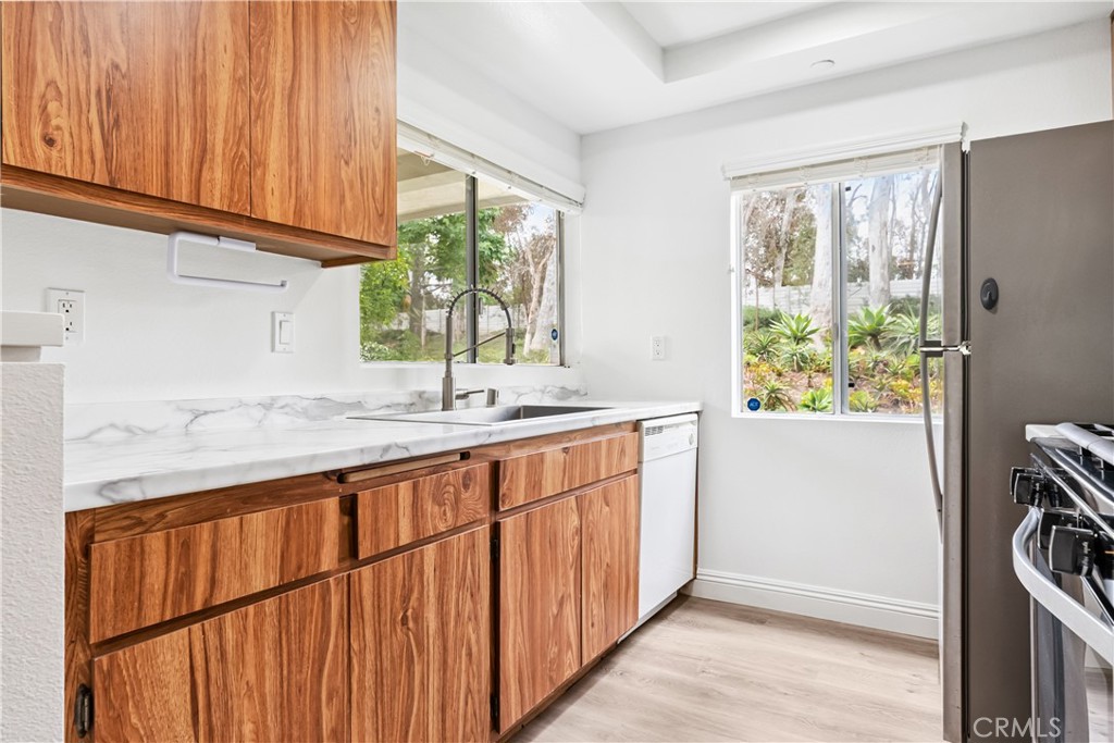 44 Clearbrook