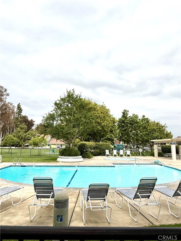 44 Clearbrook