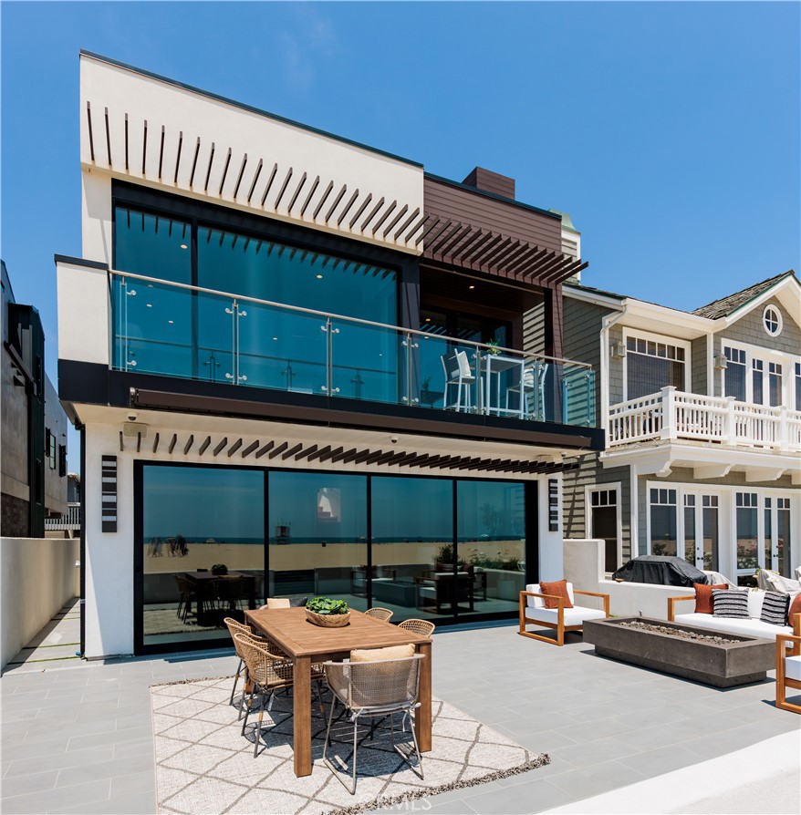 7104 W Oceanfront