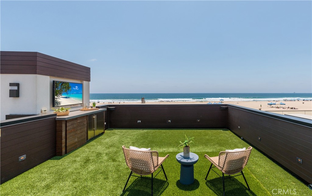 7104 W Oceanfront
