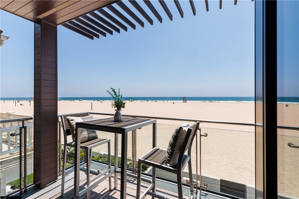 7104 W Oceanfront