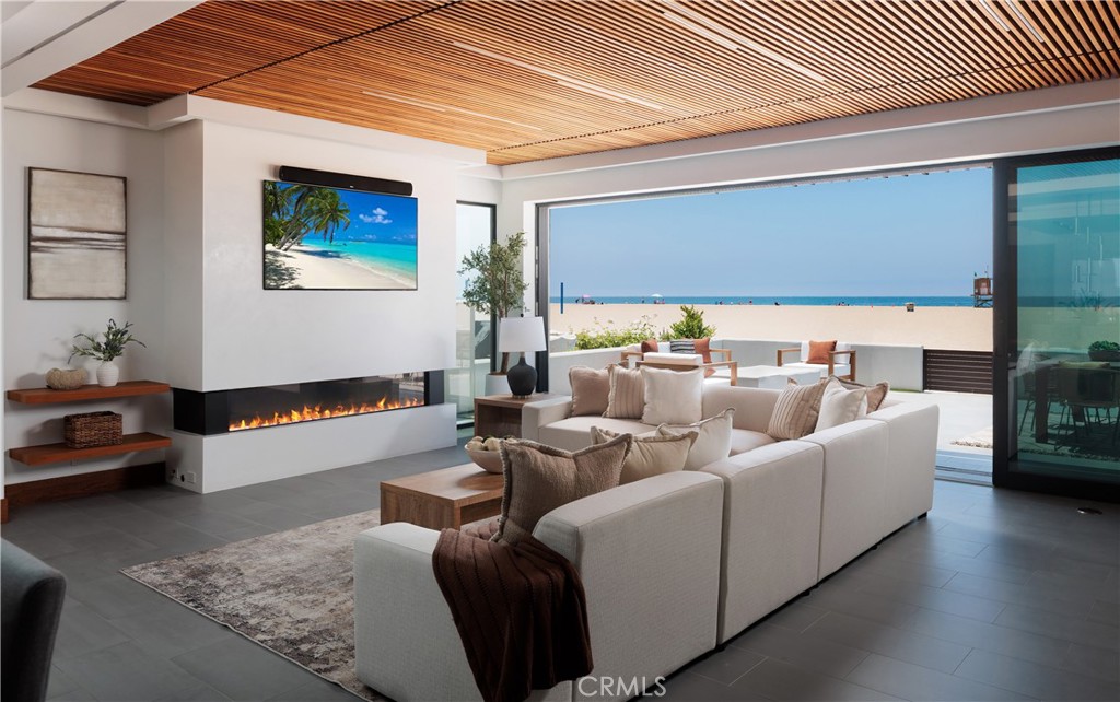7104 W Oceanfront