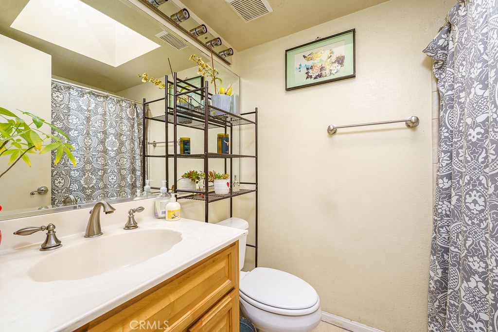 31085 Via San Vicente