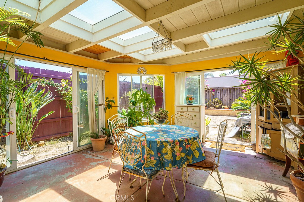 31085 Via San Vicente