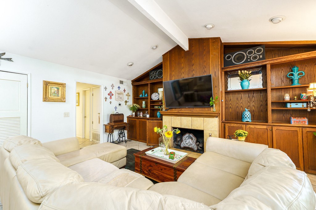 31085 Via San Vicente