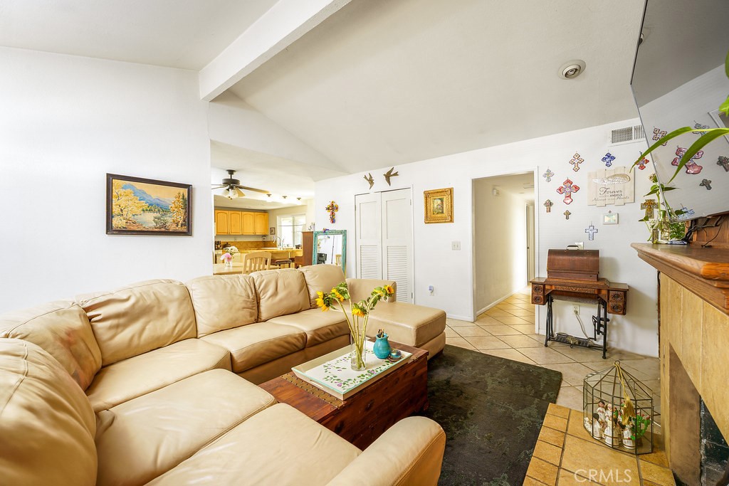 31085 Via San Vicente