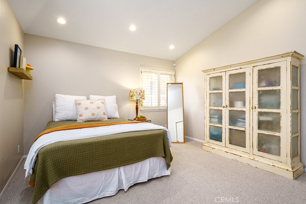 17 Springbrook Road