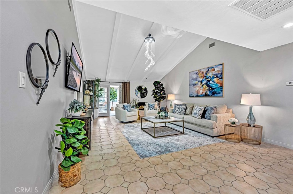 10912 Nighthawk Circle