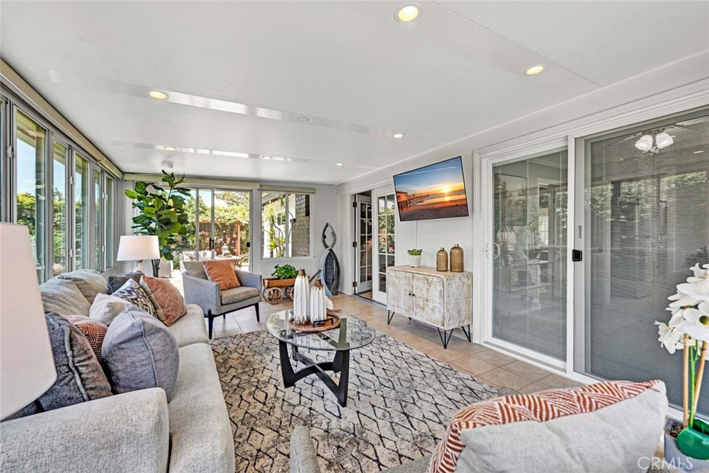 10912 Nighthawk Circle