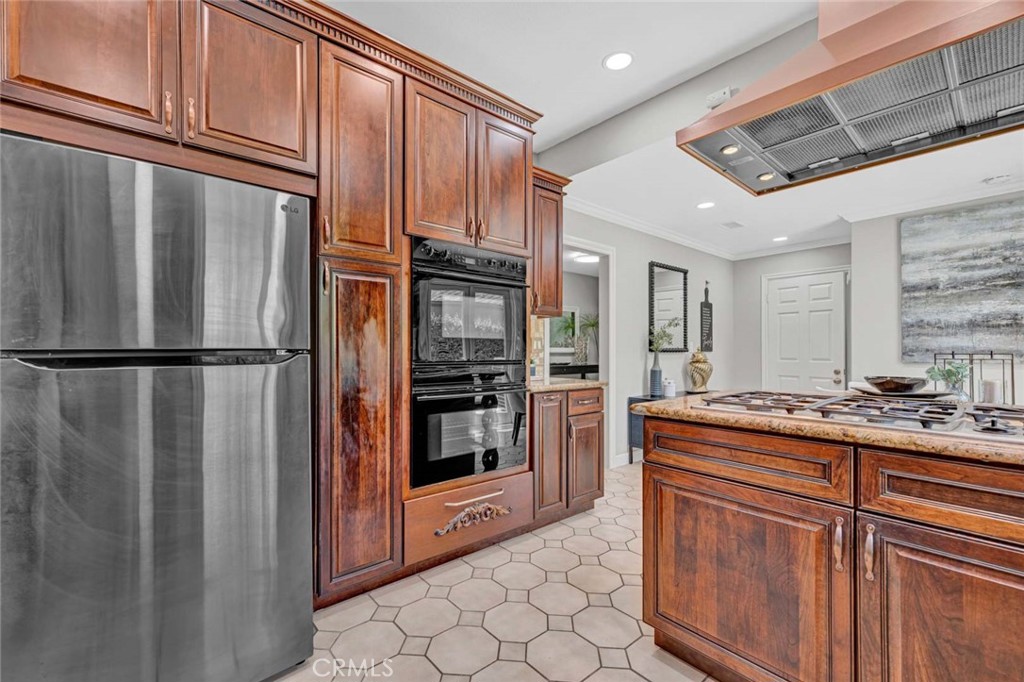 10912 Nighthawk Circle