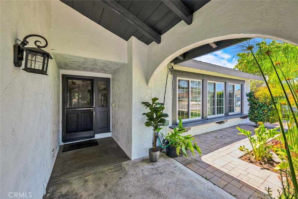 10912 Nighthawk Circle