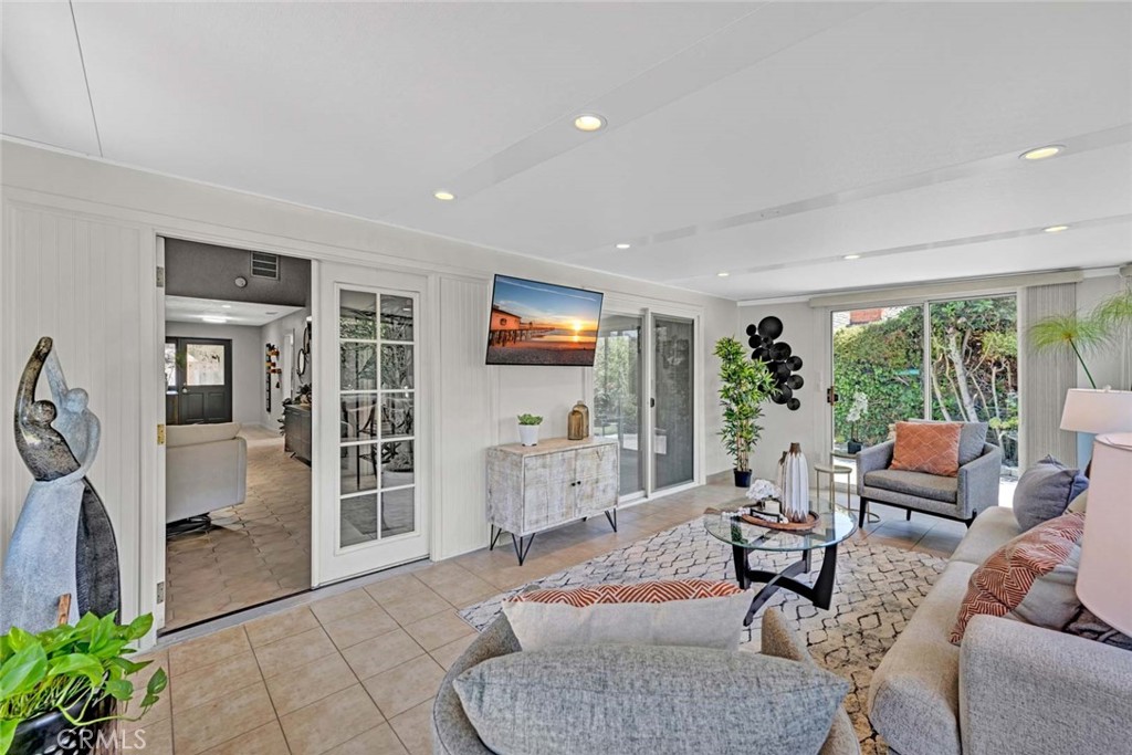 10912 Nighthawk Circle