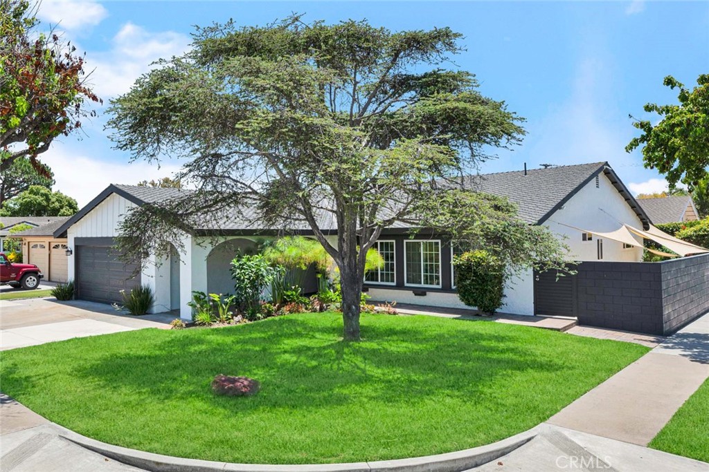 10912 Nighthawk Circle