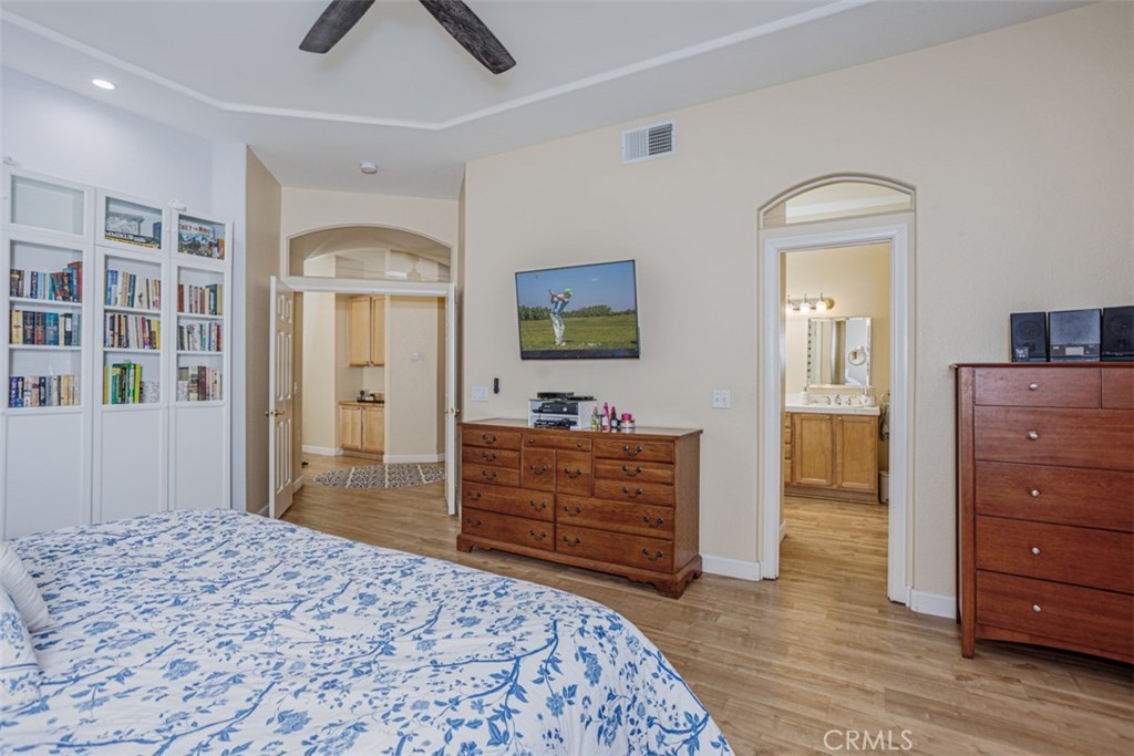 2148 Birdie Dr