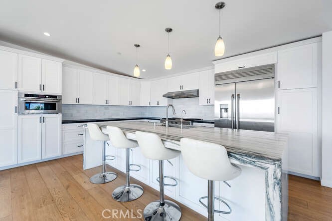 33781 Copper Lantern Street