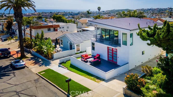 33781 Copper Lantern Street