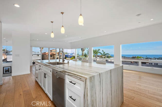 33781 Copper Lantern Street