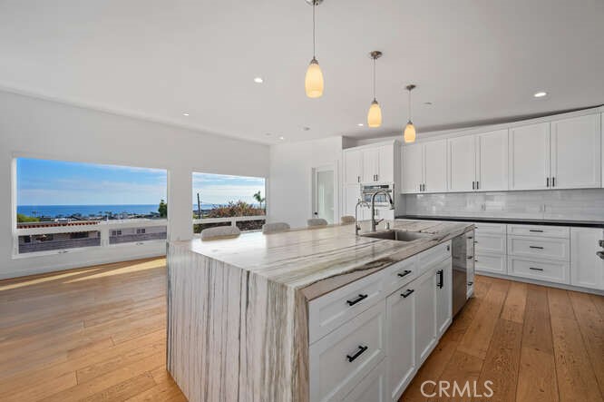 33781 Copper Lantern Street