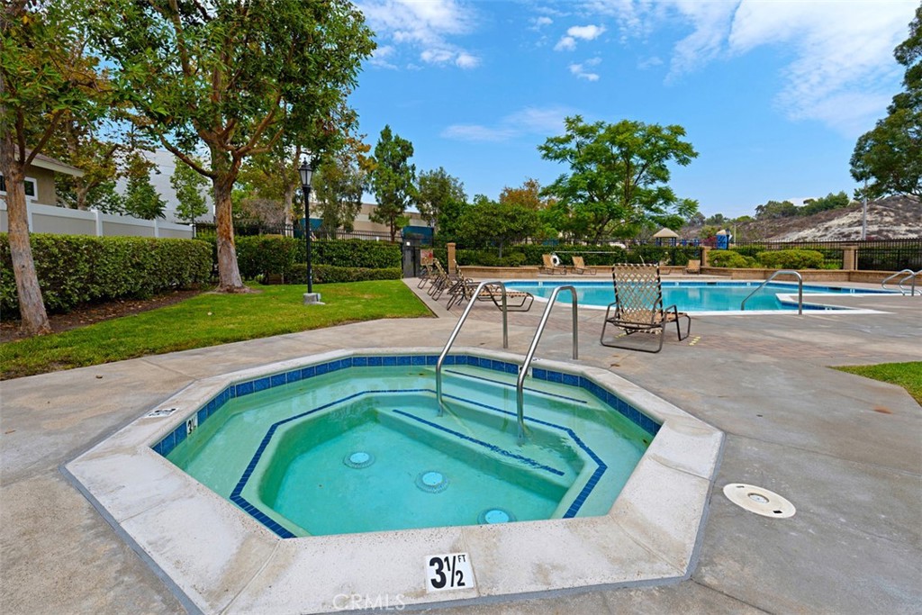 26232 Morning Glen 52