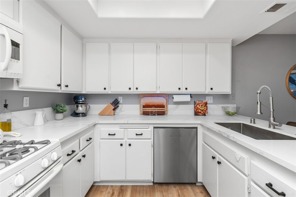 26232 Morning Glen 52