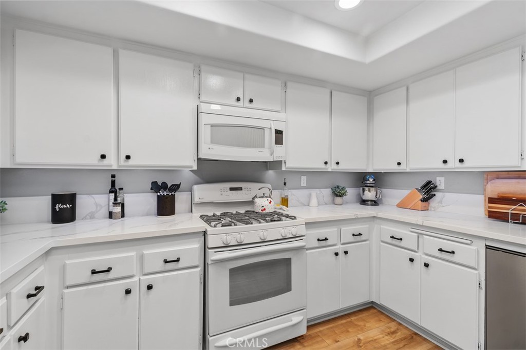 26232 Morning Glen 52