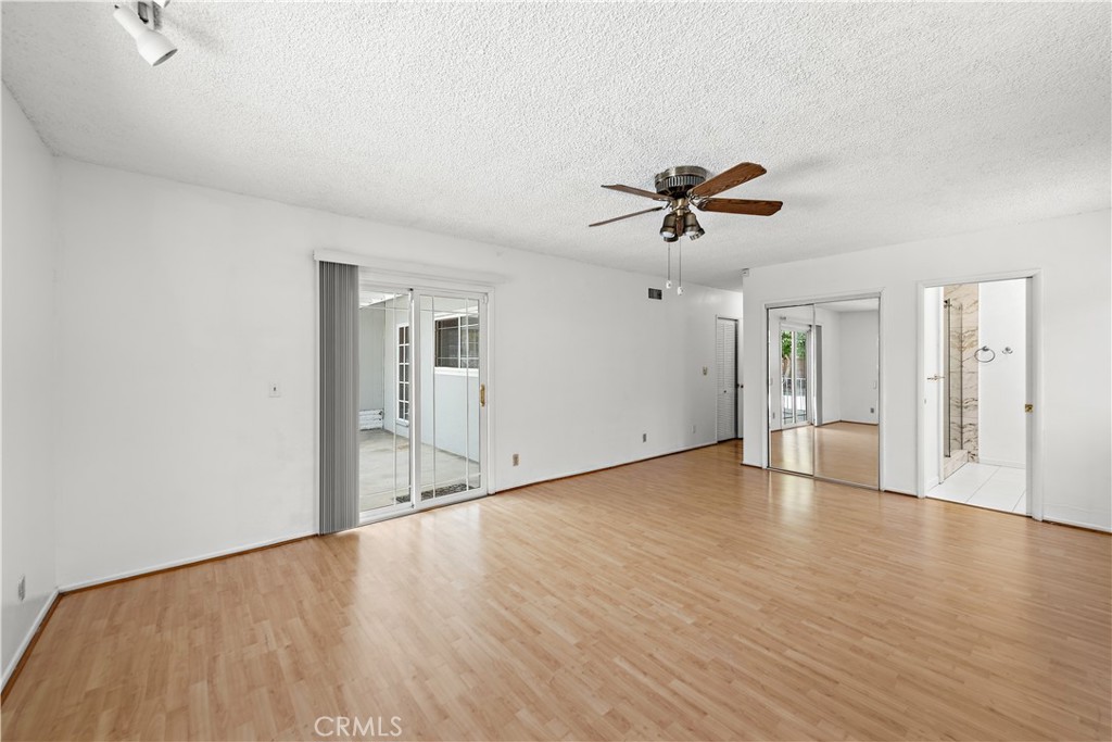 3137 W Olinda Ln