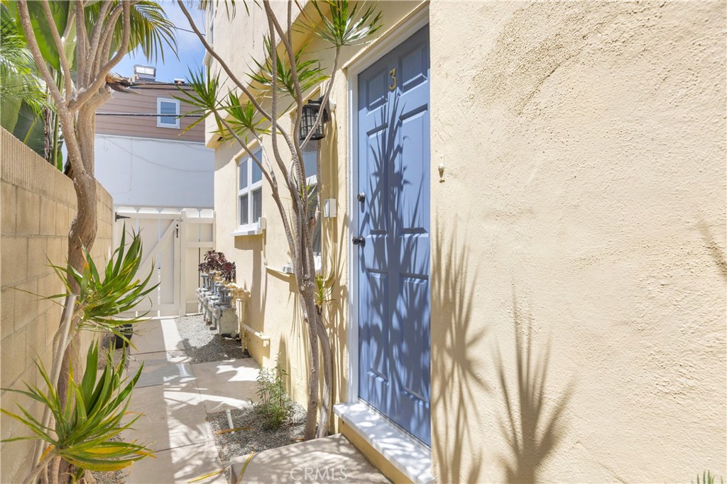 220 Cliff Drive 3